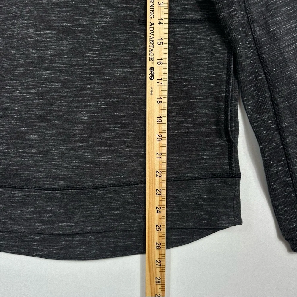 lululemon athletica Heathered Gray Women's Pull Over Sweater Size 8 - Picture 7 of 8